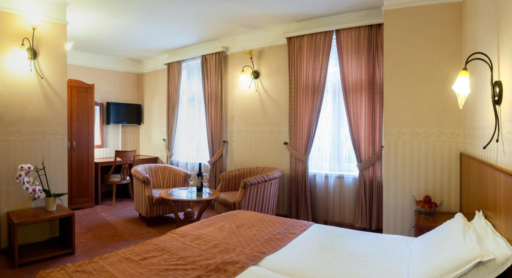 Hotel Aleksandar Vrnjačka Banja Zewnętrze zdjęcie