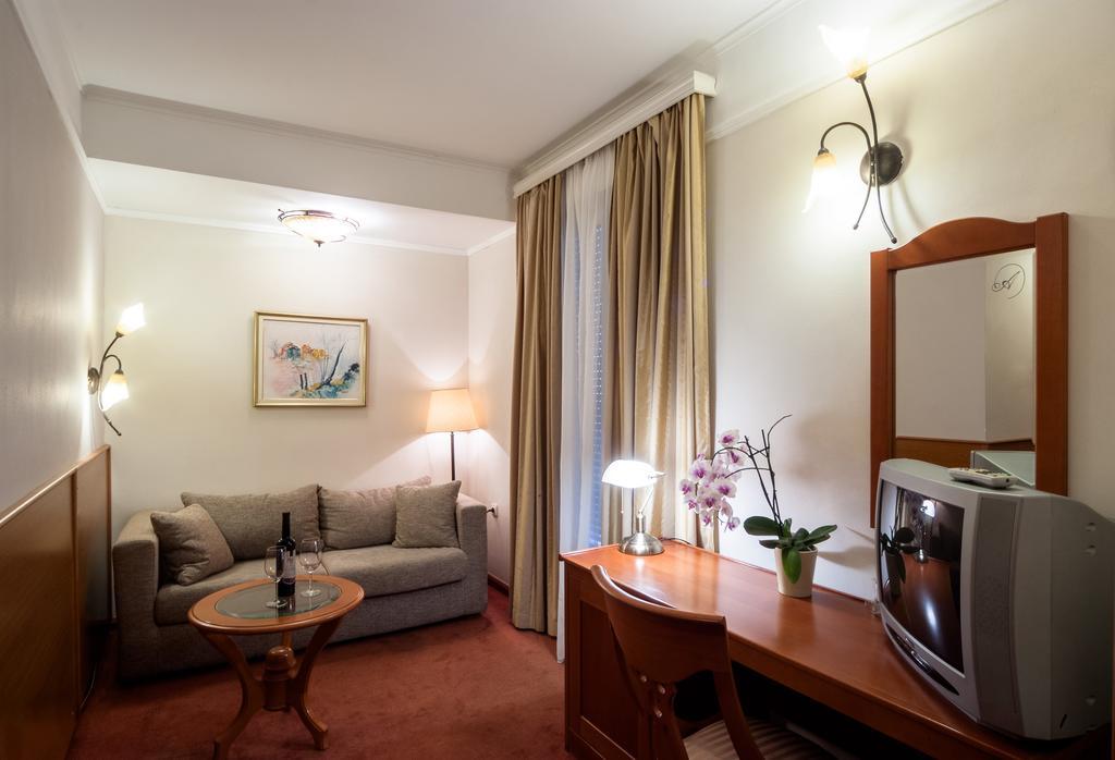 Hotel Aleksandar Vrnjačka Banja Zewnętrze zdjęcie