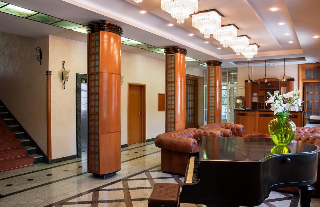 Hotel Aleksandar Vrnjačka Banja Zewnętrze zdjęcie
