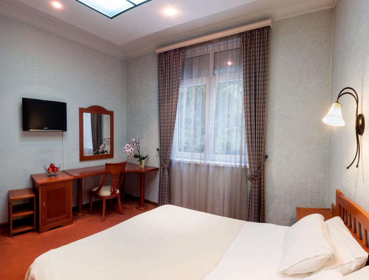 Hotel Aleksandar Vrnjačka Banja Zewnętrze zdjęcie
